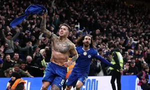 Chelsea thắng ngược dù bị dẫn hai bàn