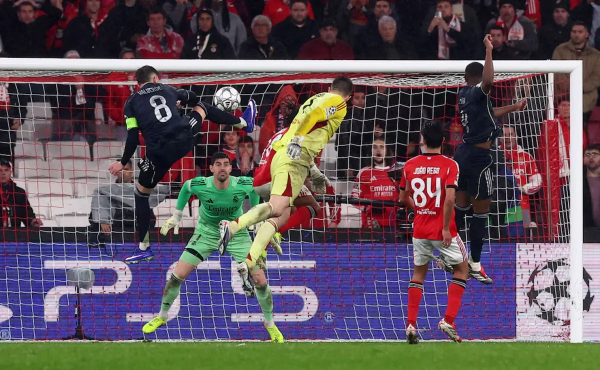 Màn tái đấu Benfica - Real thắp sáng play-off Champions League